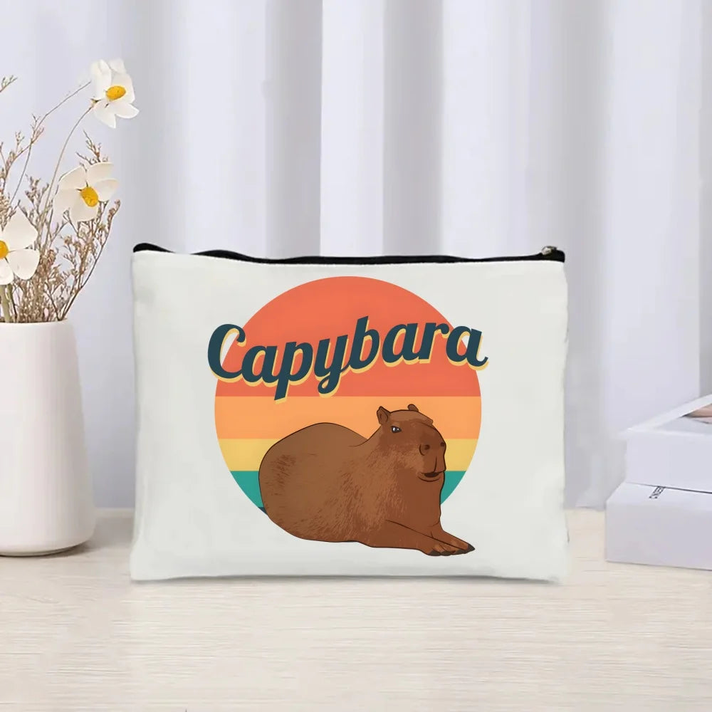 Pack de regalo 'Capibaras': bolsa de tela + neceser