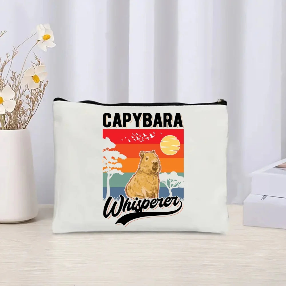 Pack de regalo 'Capibaras': bolsa de tela + neceser