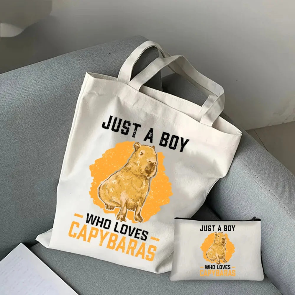 Pack de regalo 'Capibaras': bolsa de tela + neceser